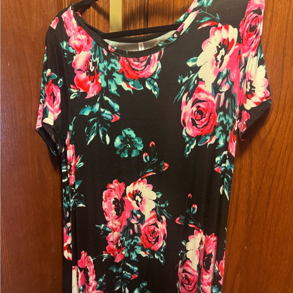 - Popyoung Black floral midi dress. Size XL EUC